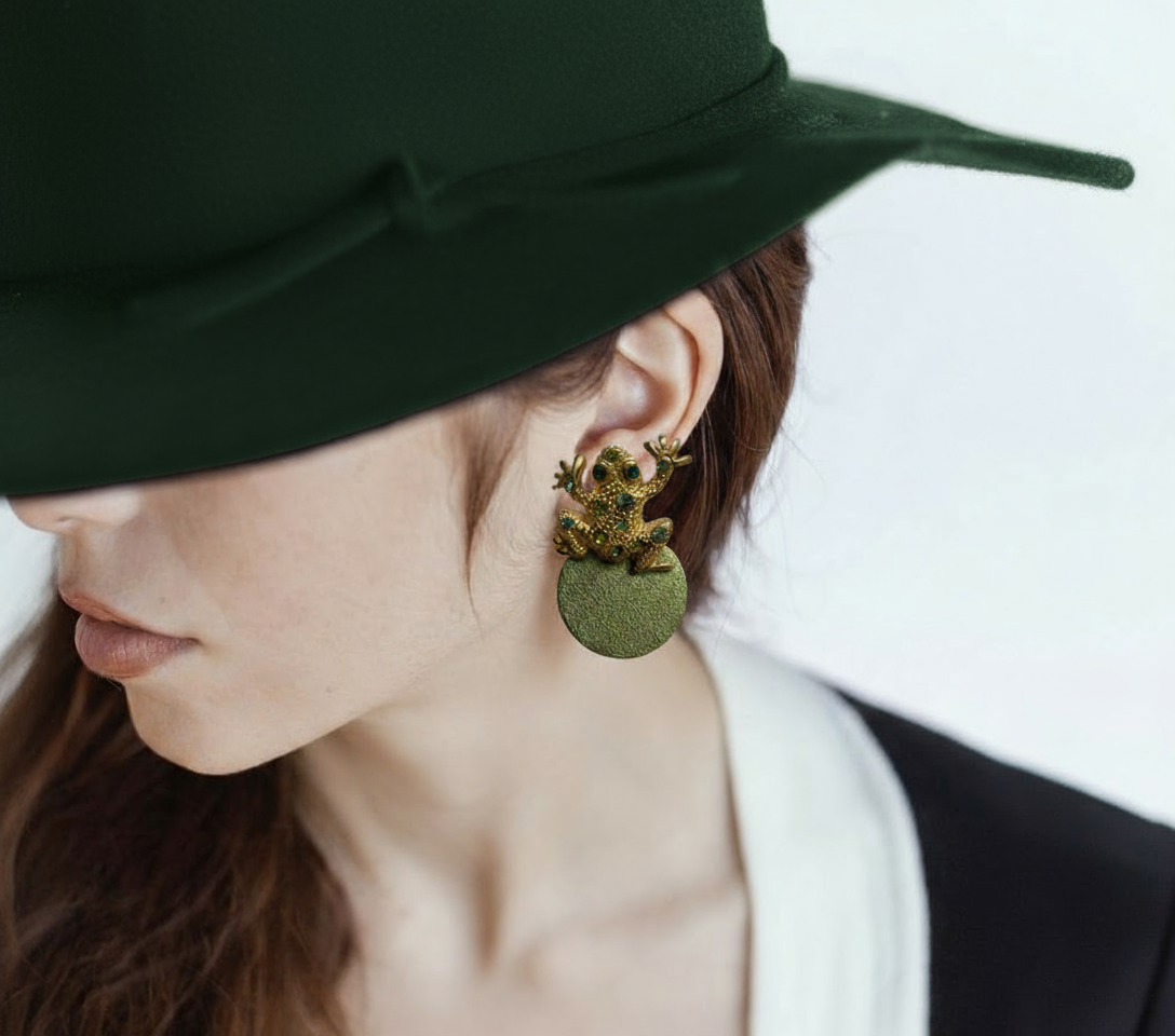 ORECCHINI RANA CON PELLE E CRISTALLI- Collezione Napoli